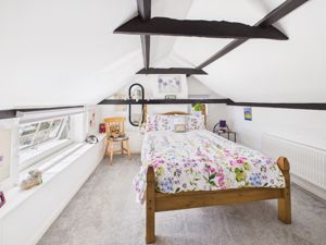 Bedroom- click for photo gallery